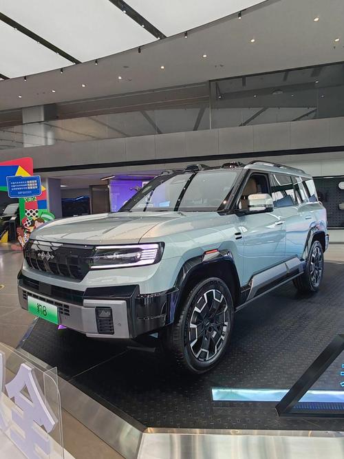 惠州惠城区兴赛明企业管理咨询比亚迪方程豹硬派越野的爆款，英菲尼迪35周年与你共成长